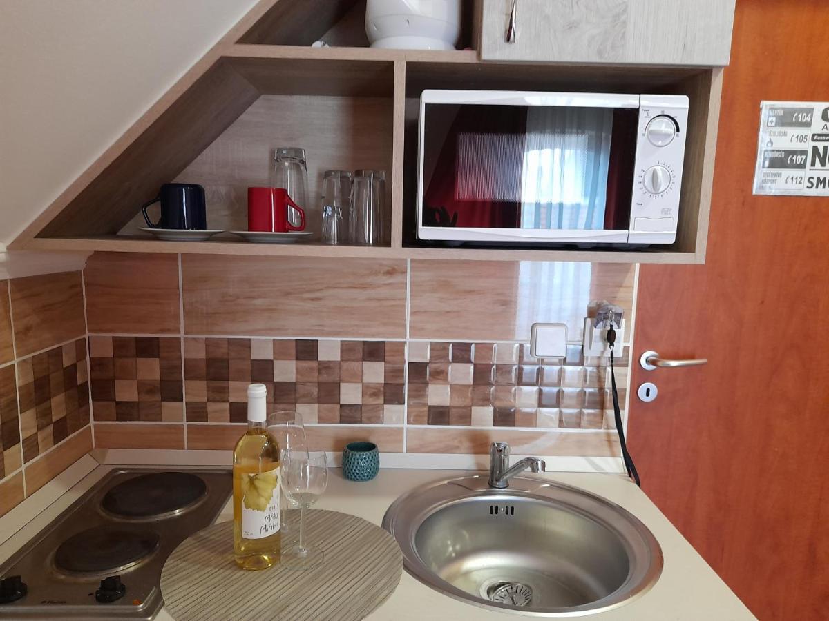 Andrea Apartman Hajdúszoboszló Exterior foto