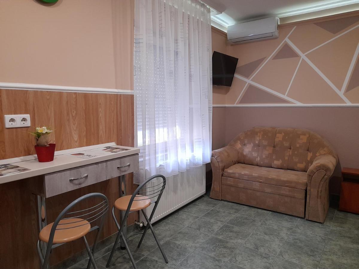 Andrea Apartman Hajdúszoboszló Exterior foto