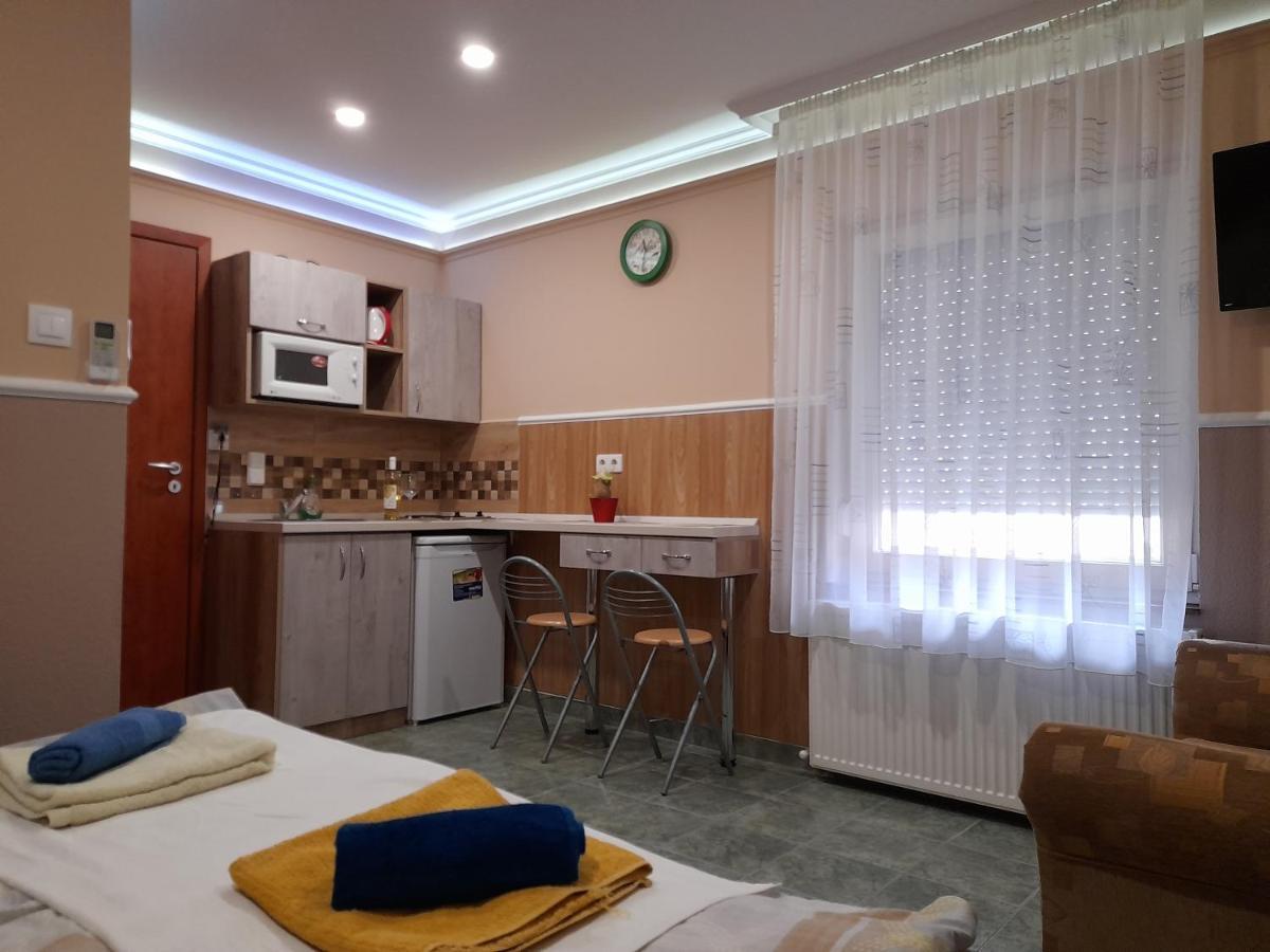 Andrea Apartman Hajdúszoboszló Exterior foto