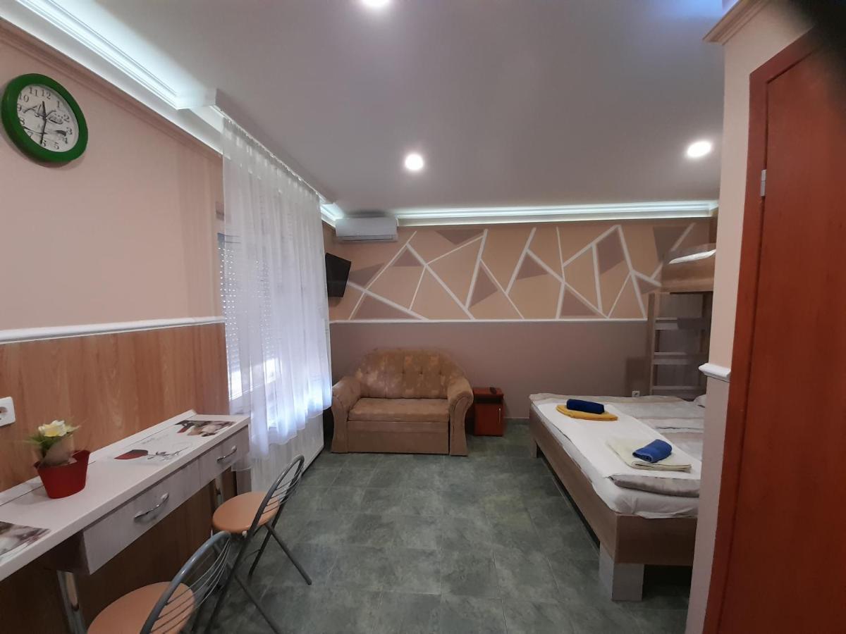 Andrea Apartman Hajdúszoboszló Exterior foto