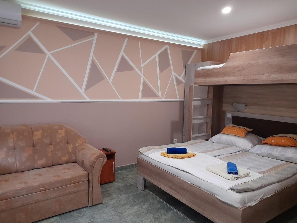 Andrea Apartman Hajdúszoboszló Exterior foto